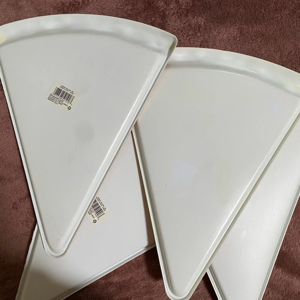 Smiling Pizza Slice Party Plates vintage 90’s